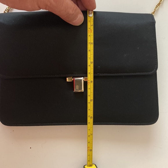 Vintage Tano of Madrid Black Clutch with Gold Chain Strap - Picture 13 of 14